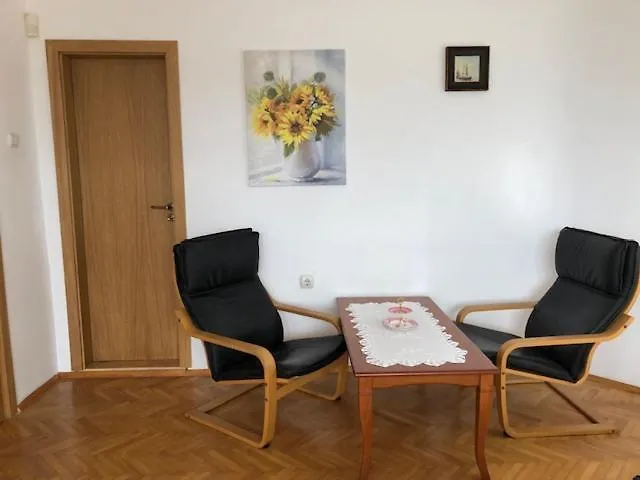 בית הארחה Villa Rocky סוזופול